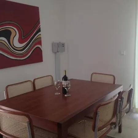 Eros Villa