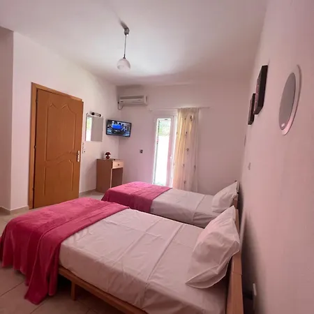 Eros Villa Zola
